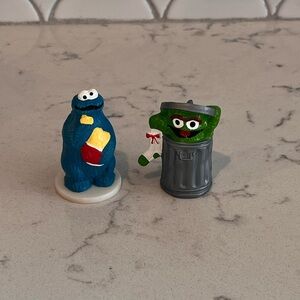 Wilton Vintage Sesame Street Cake Toppers Birthday Pieces Oscar Cookie‎ Monster